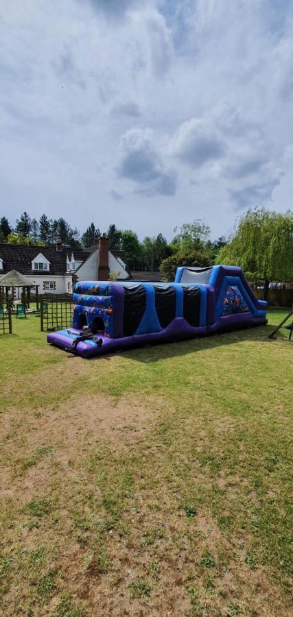 Hen & Stag Retreat Weekend Stay Sleeps 10 To 30 Thetford Bagian luar foto