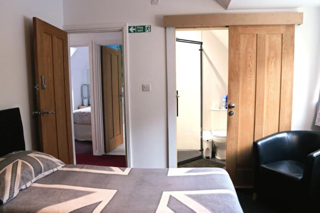 Hen & Stag Retreat Weekend Stay Sleeps 10 To 30 Thetford Bagian luar foto